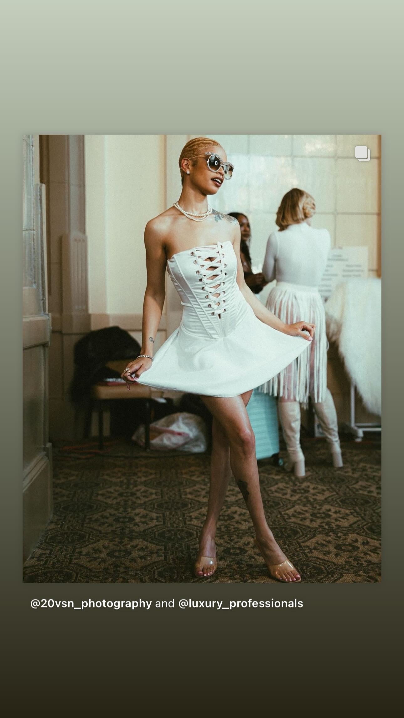 Crème Bustier lace up Corset Dress