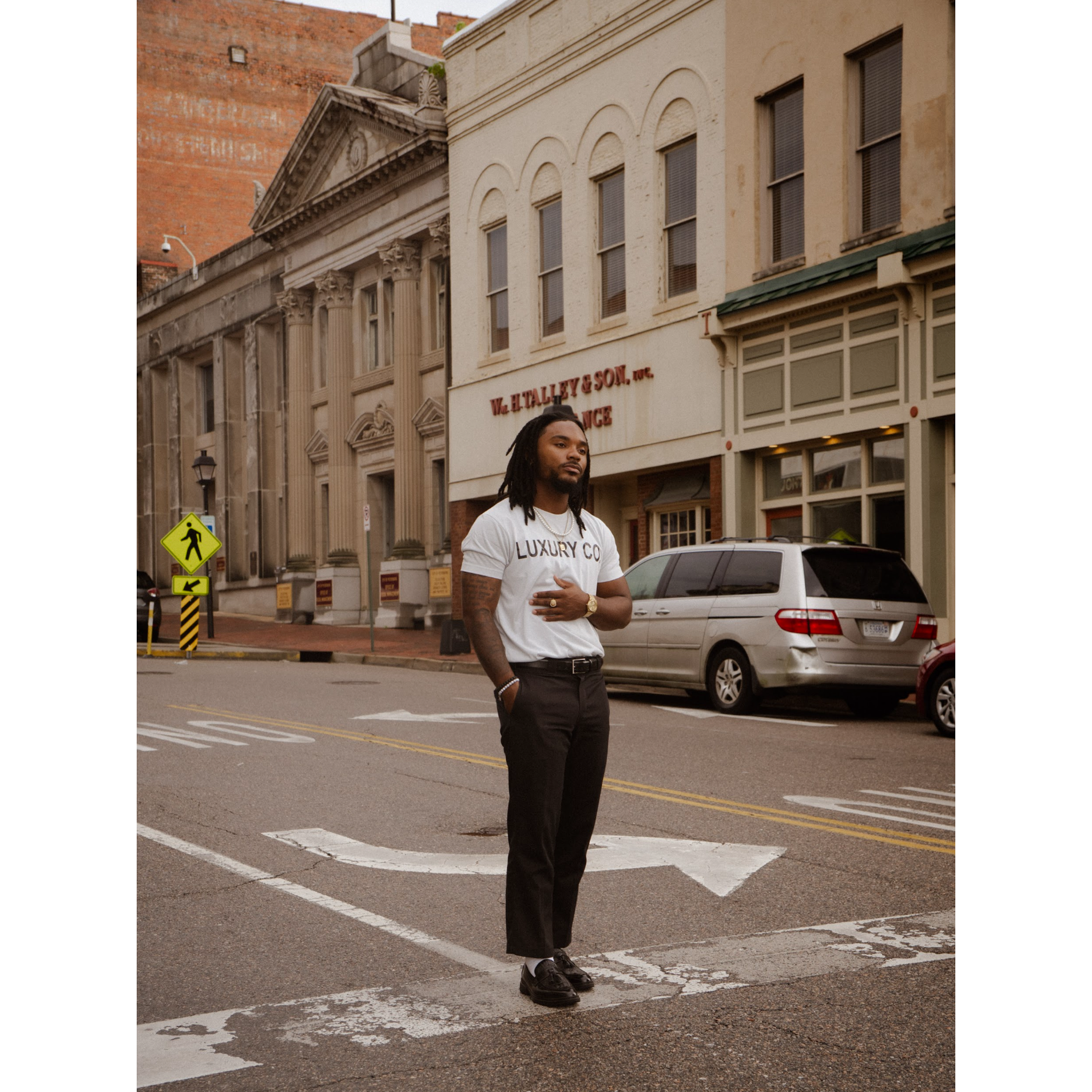 Grey Luxury Co Men’s T-Shirt LUXURY Co. Fashion Brand